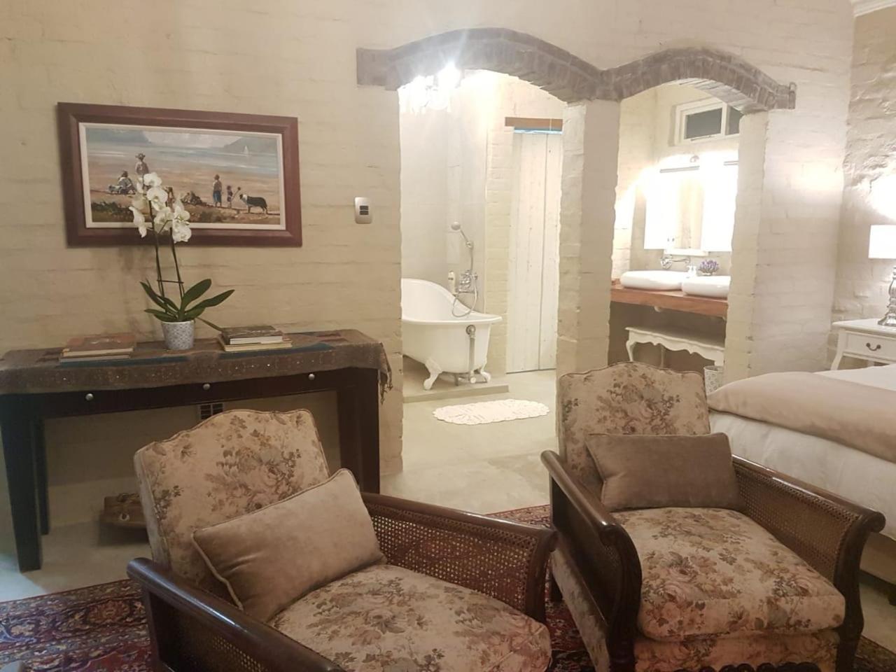 Hartland Garden Villa *